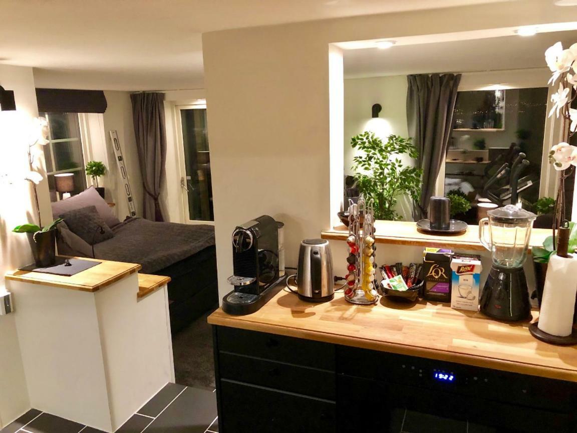 Lovely Studio Apartment Seaview & Private Sauna Lerum Exterior photo